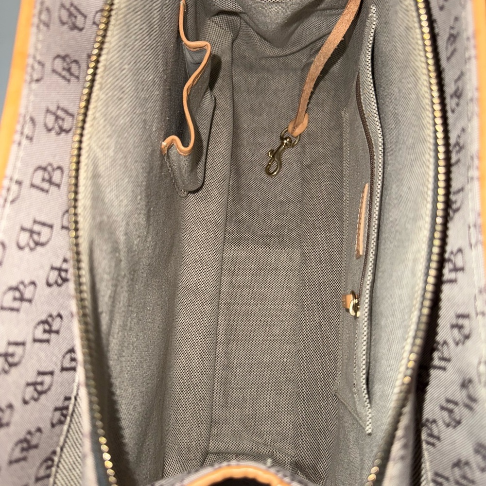 Dooney & Bourke Signature Monogram Satchel w/ Eyeglass Case & COA - Picture 10 of 12